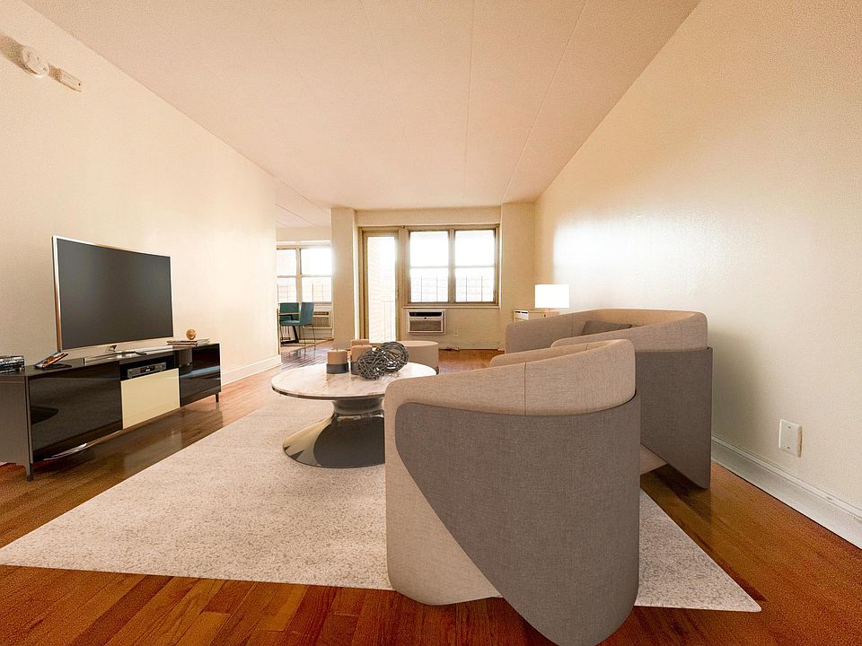 1st image of 115 N 3rd Ave #2E