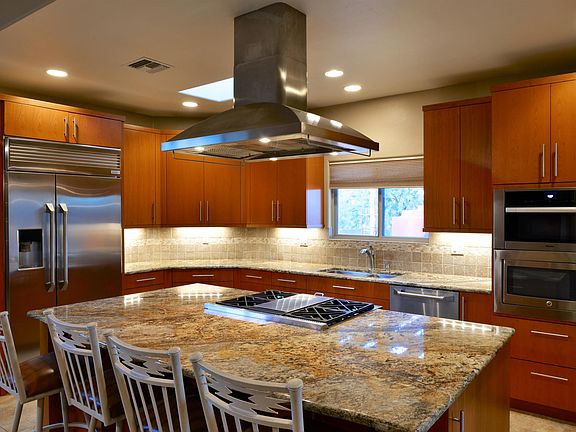 5th image of 3751 N Robert Daru Dr