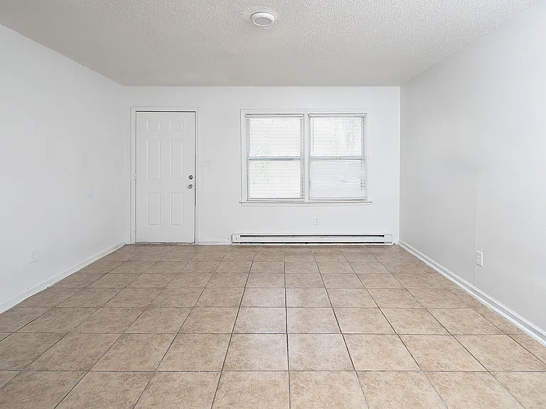 2718 Crescent Ln #A — Photo 9