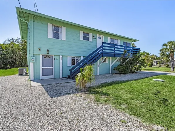 7431 Barrancas Ave, Bokeelia, FL 33922