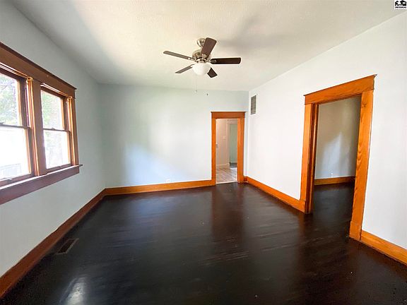 3rd image of 310 E 12th Ave