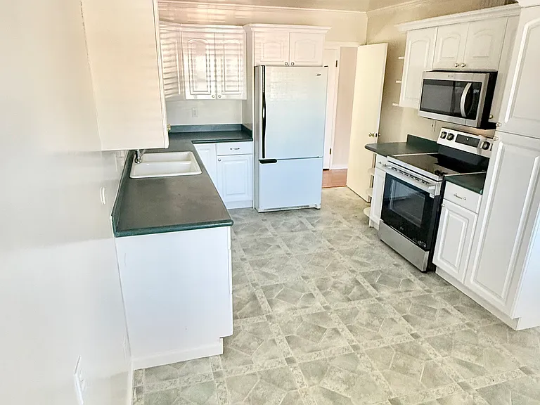 3834 Colegrove St #3834 — Photo 3
