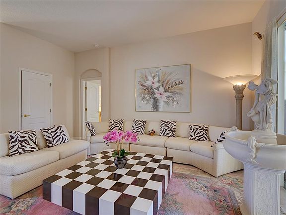 4th image of 612 Waterland Ct