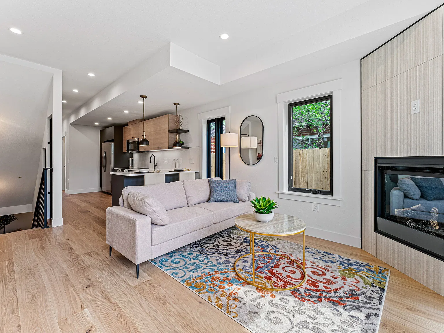 3 bed, 3.5 bath, 2190 sqft, $3,850 — Photo 3