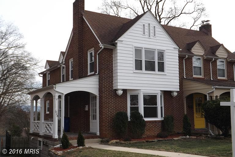 1st image of 1022 Mulberry Ave