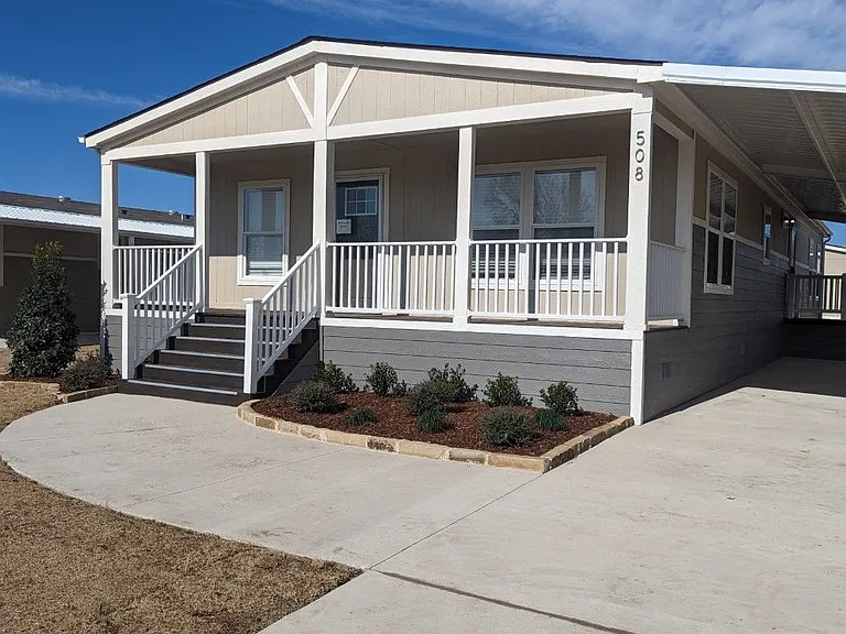 The Estates — Photo 22