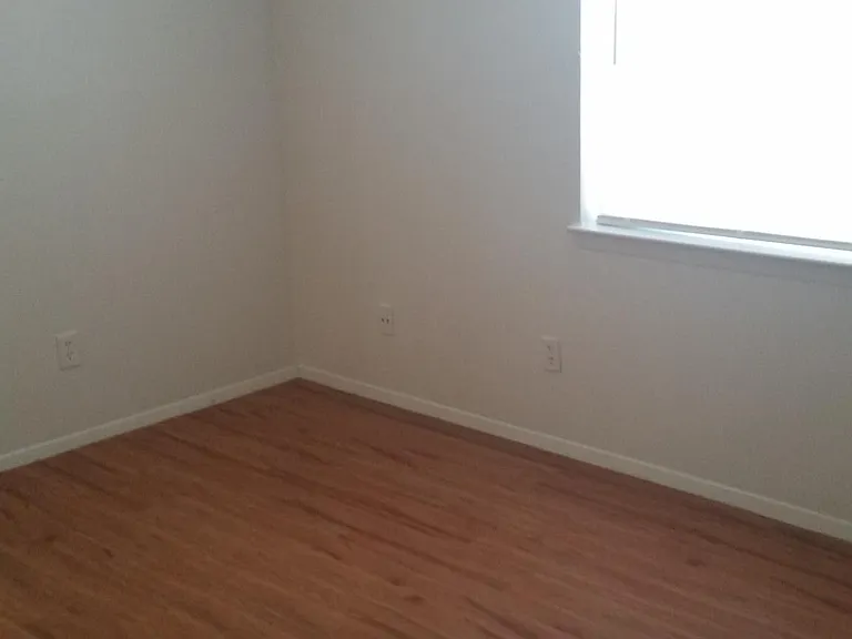 1505 Twin Post Ct — Photo 8