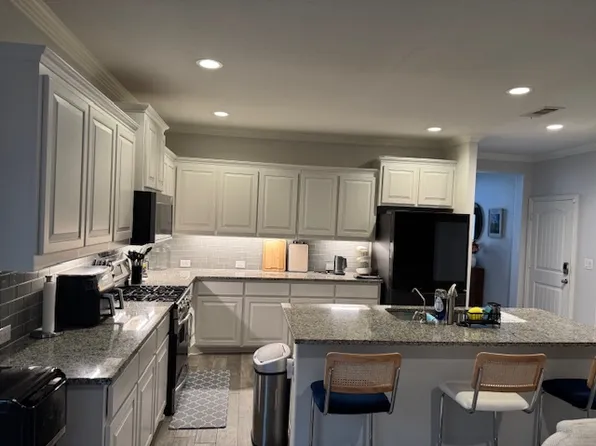 (undisclosed Address), Midland, TX 79706