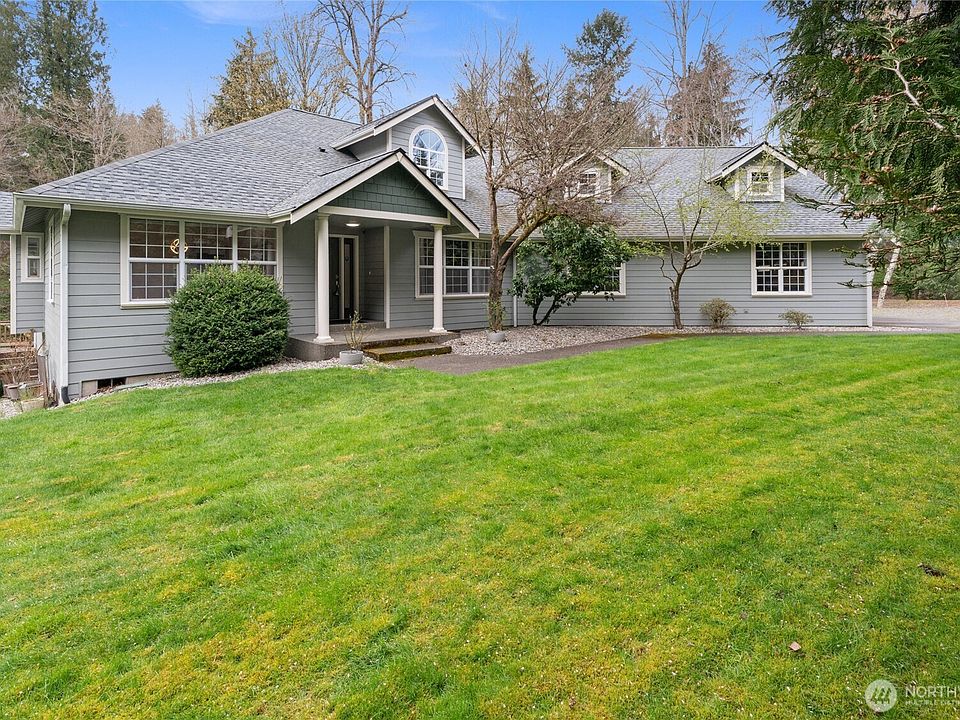1st image of 3841 Mari Lane SE