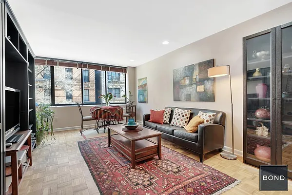 Sold by Bond New York | media 2