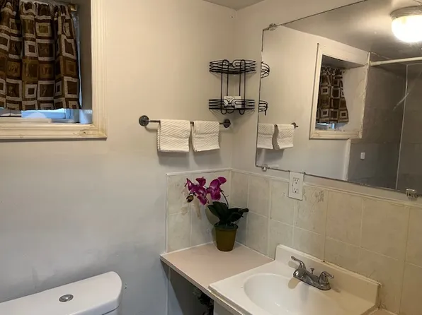 (undisclosed Address), Secaucus, NJ 07094