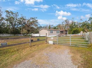 8021 S Meadowview Cir, Tampa, FL 33625