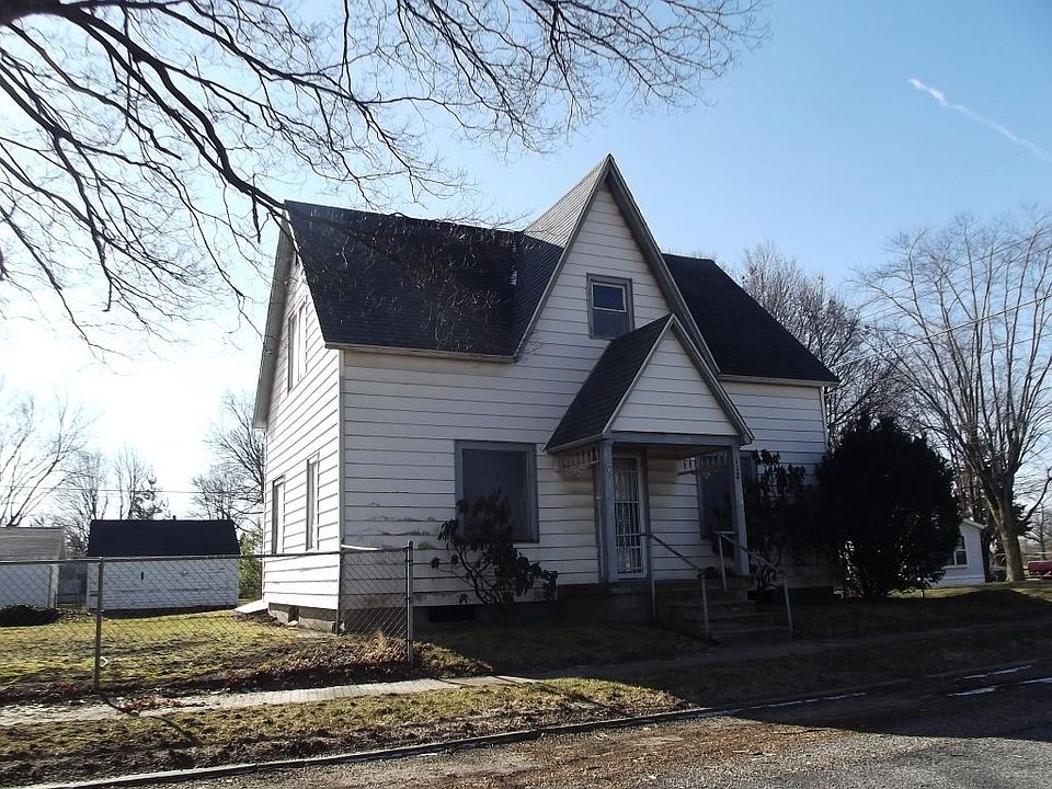2nd image of 112 W South Railroad St