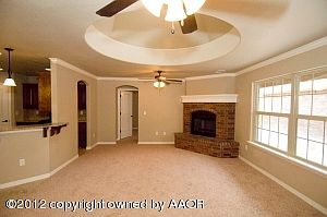 4th image of 917 Rosenda Ln