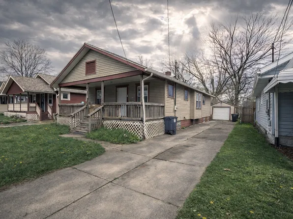 1313 Coventry St, Akron, OH 44306