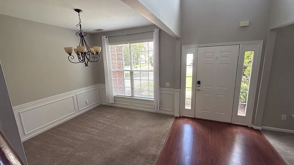 4 bed, 2.5 bath, 2500 sqft, $2,850 — Photo 4