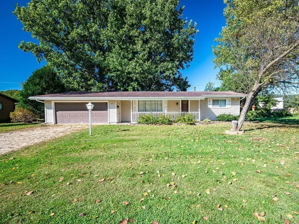 131 S Martin St, Elmwood, WI 54740