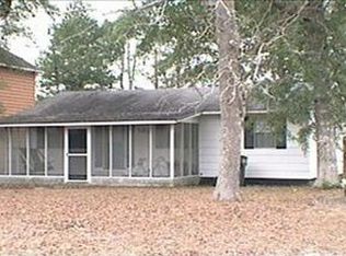 105 NE 9th St, Oak Island, NC 28465