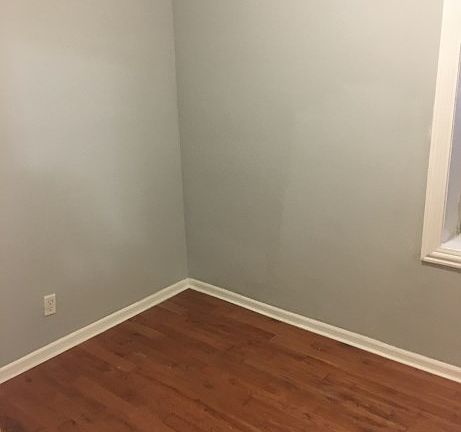 5th image of 3050 W Polk St