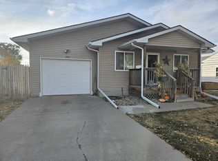 906 S 9th St, Norfolk, NE 68701