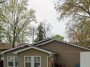 220 N Ash St, Hobart, IN 46342