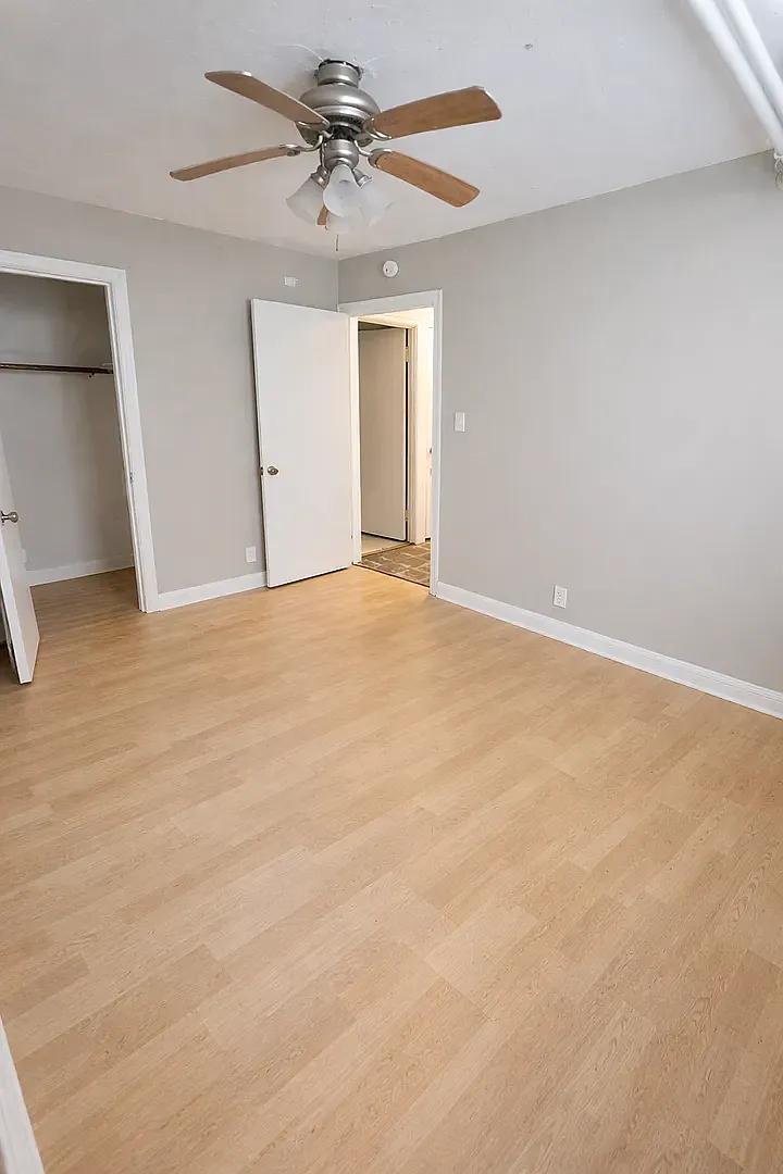 1 bed, $990 — Photo 4