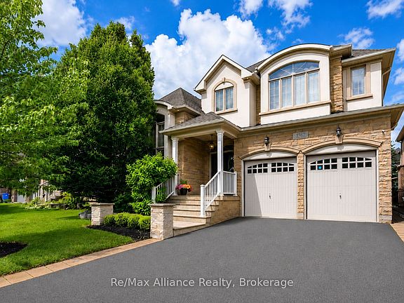 3rd image of 1367 Arrowhead Rd