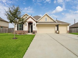 15023 Gulfstream Park Ave, Mont Belvieu, TX 77523
