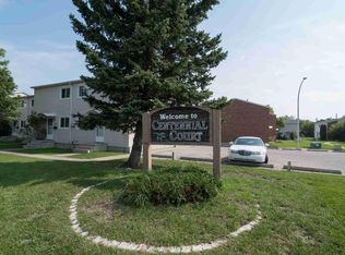 141 Centennial Ct NW, Edmonton, AB T5P4H5