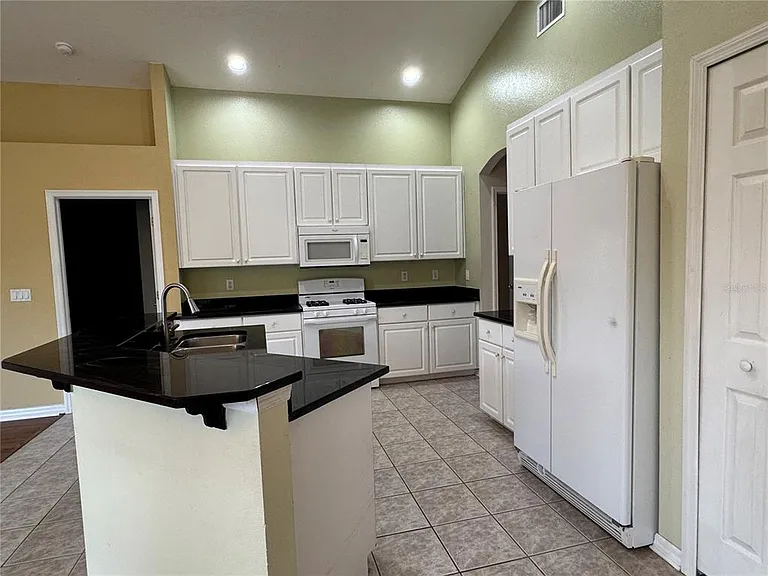 10207 Quails Landing Ave — Photo 10