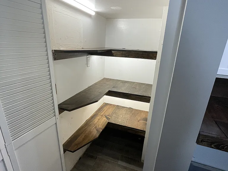 508 S Sedgwick St — Photo 10