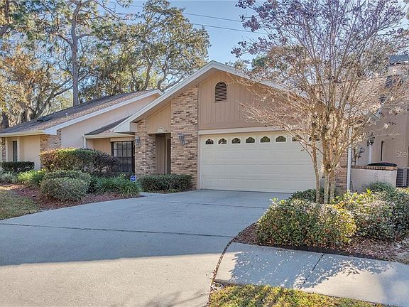 3rd image of 1013 Knollwood Ct