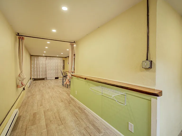 2125 Cedar St #2 — Photo 18