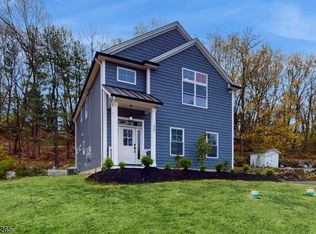 30 Maple Lake Rd, Butler, NJ 07405