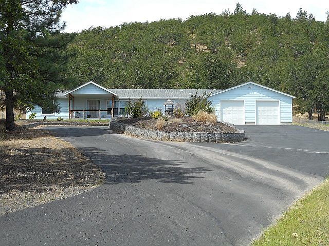 From Pipeline Dr