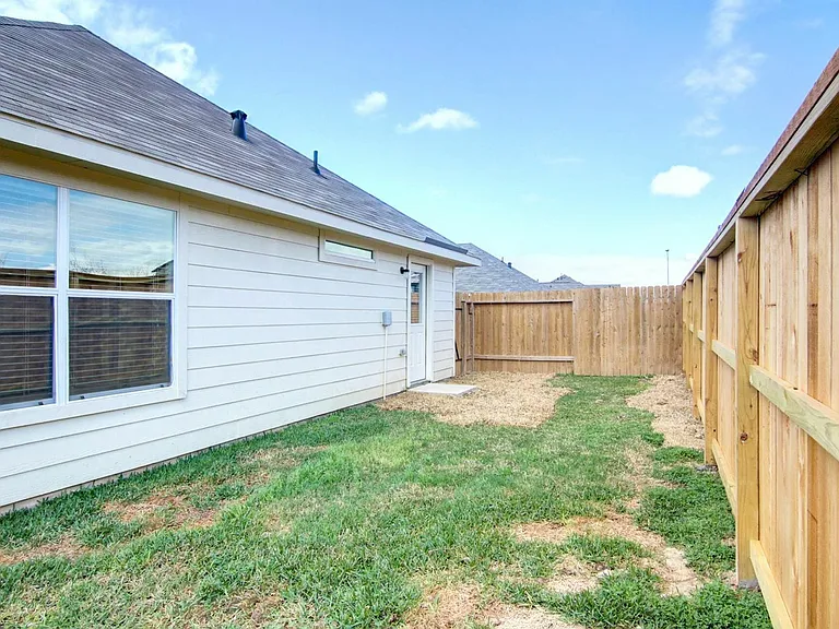 5506 Plantation Forest Dr — Photo 7