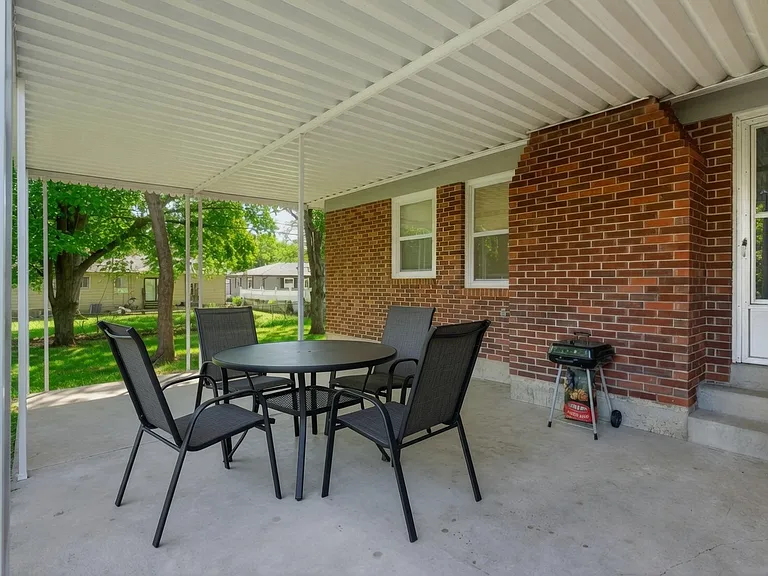 840 Gerald Ave — Photo 42