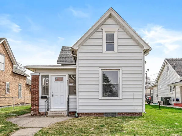 832 Kosciuszko St, South Bend, IN 46619