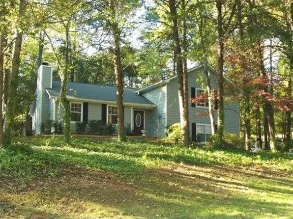 2256 Turtle Club Dr, Roswell, GA 30066
