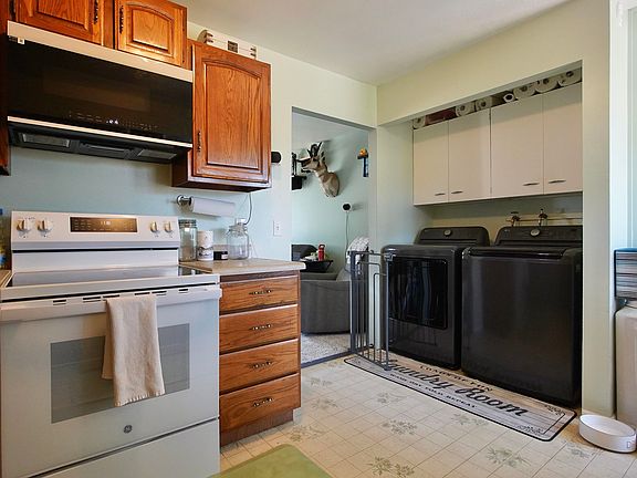 5th image of 1534 Cody Avenue
