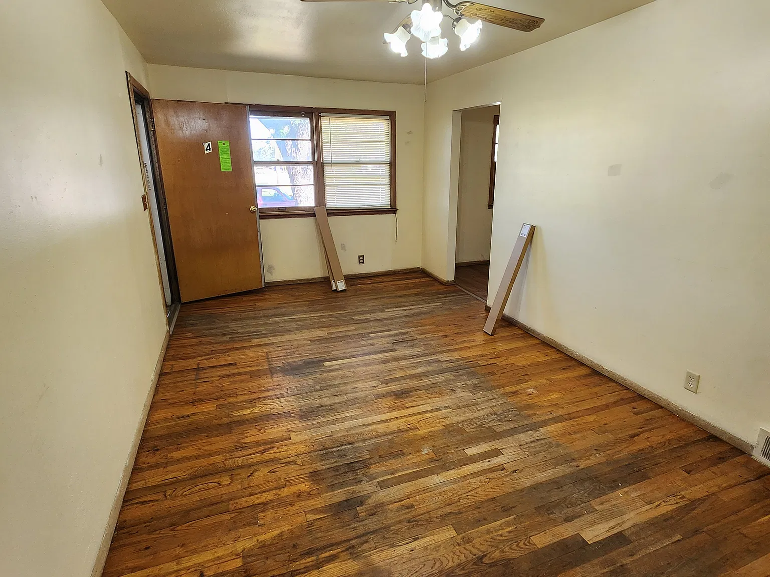408 E Bond St — Photo 1