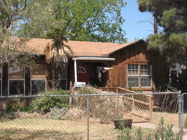1st image of 812 W 23rd St