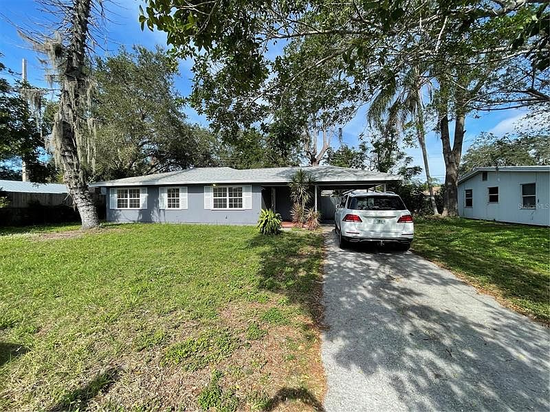 1st image of 2825 Louise St