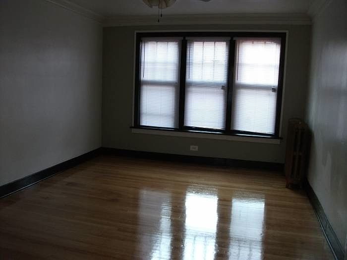 1st image of 4029 W School St APT 3B