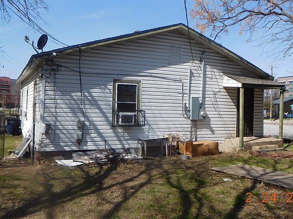 5th image of 655 Crawford St