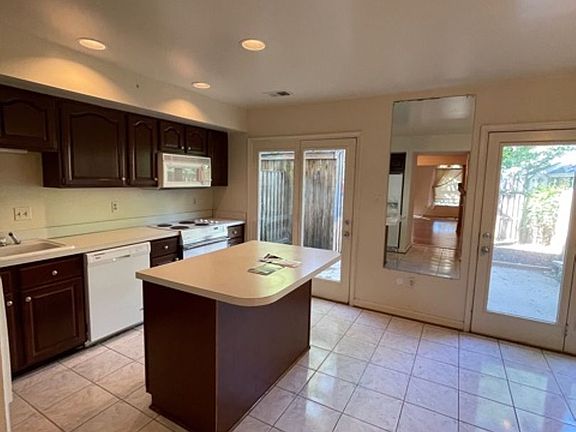 4th image of 502 Quince Ct