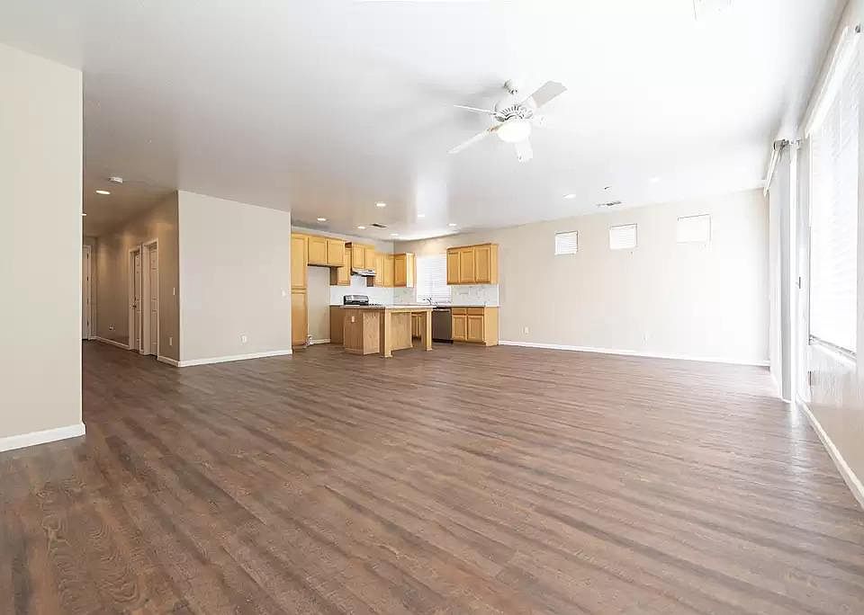 1st image of 8925 La Serena Dr