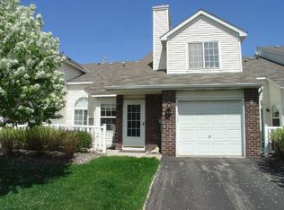 550 Old Town Dr, New Brighton, MN 55112