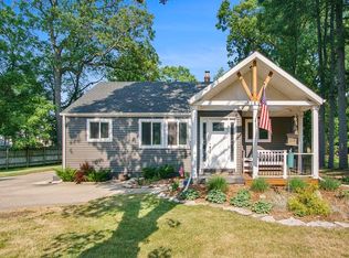 51819 Grape Rd, Granger, IN 46530