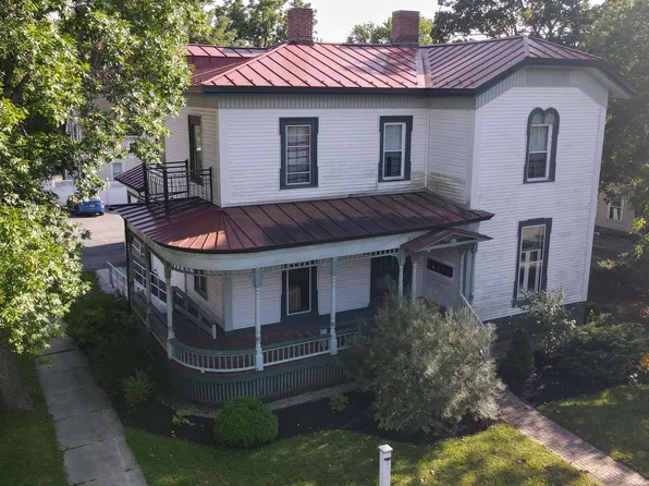 92 Center Street, Rutland City, VT 05701